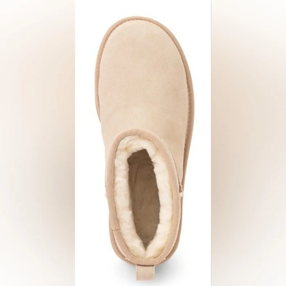 UGG Classic Ultra Mini Platform Sand Boots Size 9 Used Like New